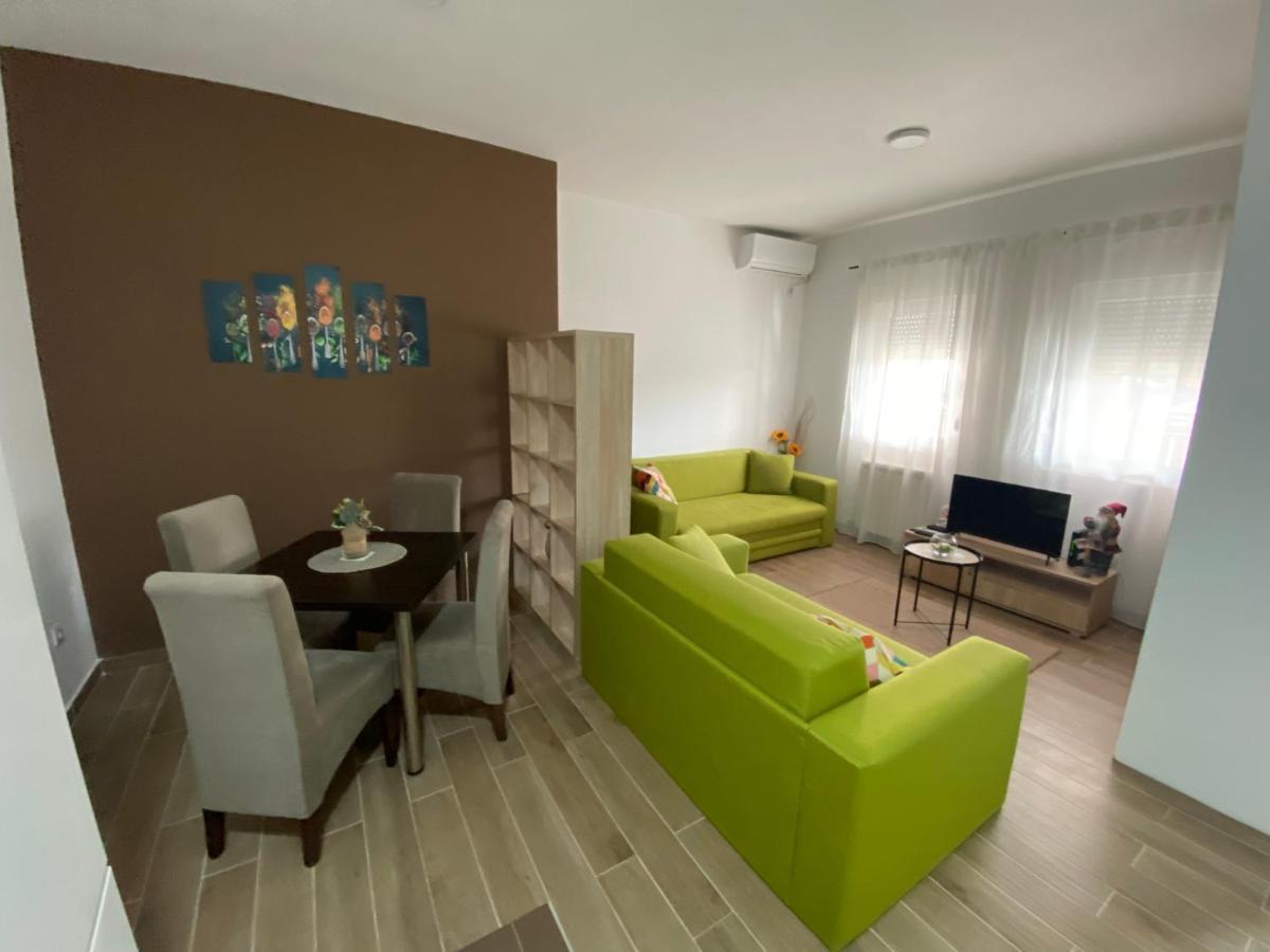 Dunja 1 Apartment Filmski Grad Ngoại thất bức ảnh