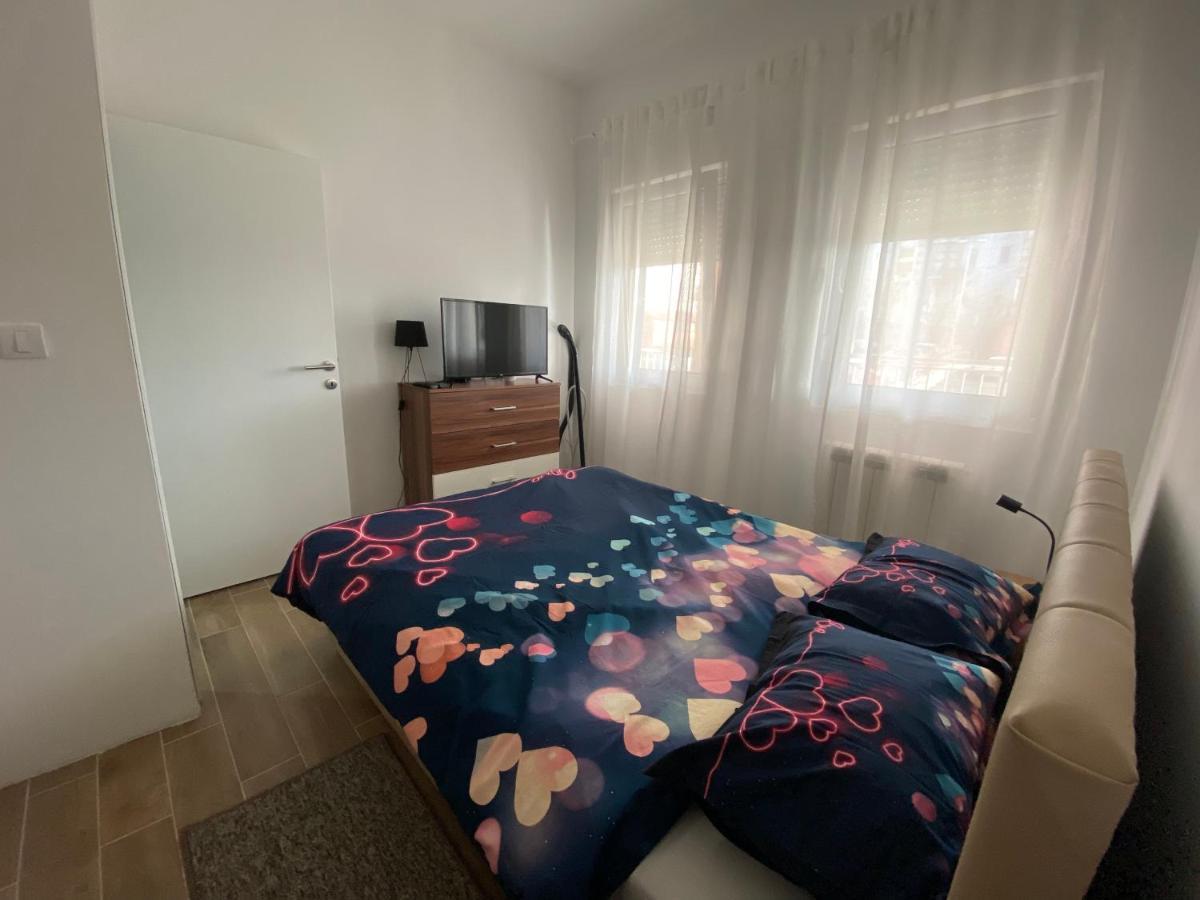 Dunja 1 Apartment Filmski Grad Ngoại thất bức ảnh